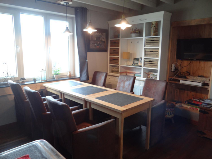 Others 4, B&B Le bruissement, Namur