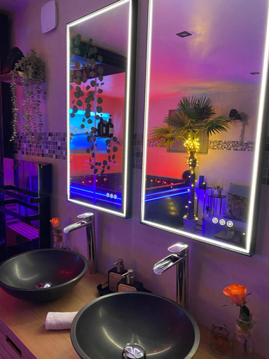 Bathroom 4, BIOTY CHILL & SPA, Seine-Saint-Denis