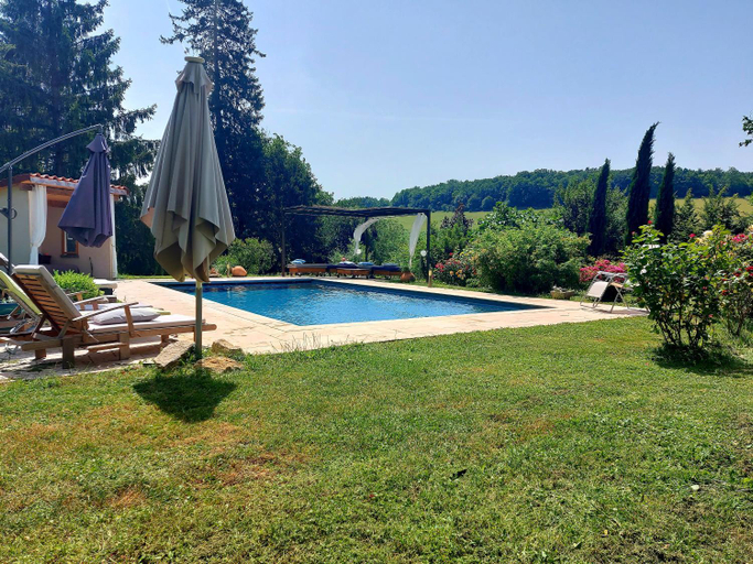 Swimming Pool 11