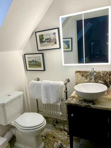 Bathroom 2, Clachan Garden B&B, Highland