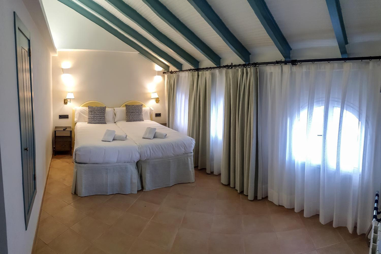 Others 3, Turistic Apartment Sevillanos SL, Sevilla