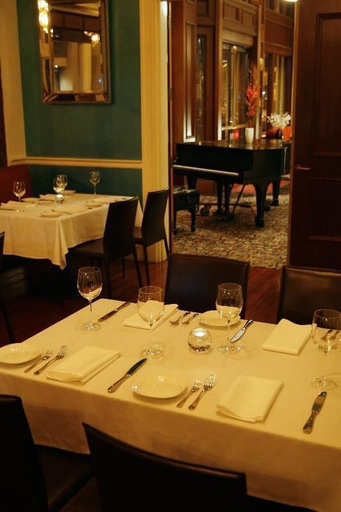 Food & Drinks 2, The Washington Inn Hotel, Alameda
