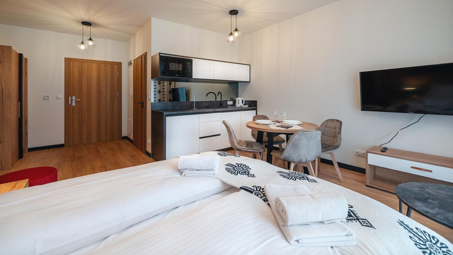Bedroom, SKI Apartments, Sun & Snow, Tatra