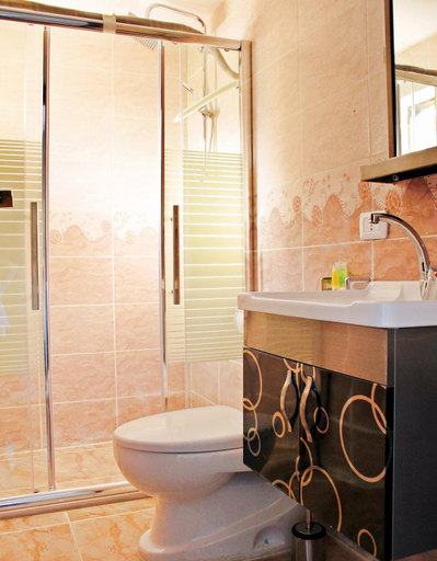 Bathroom 4, Seven Wonders Bedouin Camp, Wadi Musa