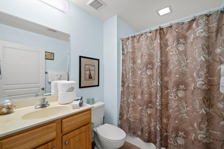 Bathroom 3, Waterside Village by Panhandle Getaways, Bay