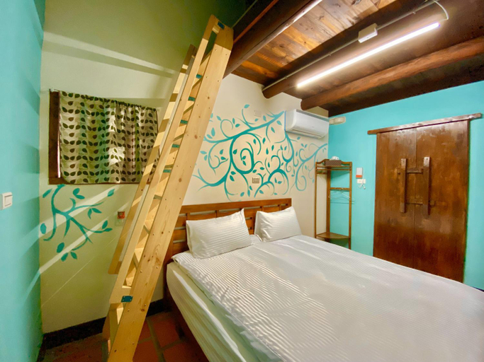 Bedroom 12