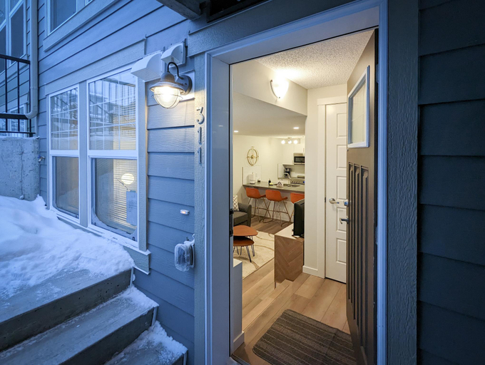 Others 5, GLOBALSTAY. New Apt in Cranbrook. Free str parking, Division No. 6