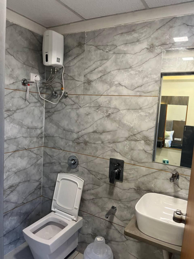 Bathroom 4, Hotel Melbourne Gandhinagar, Gandhinagar