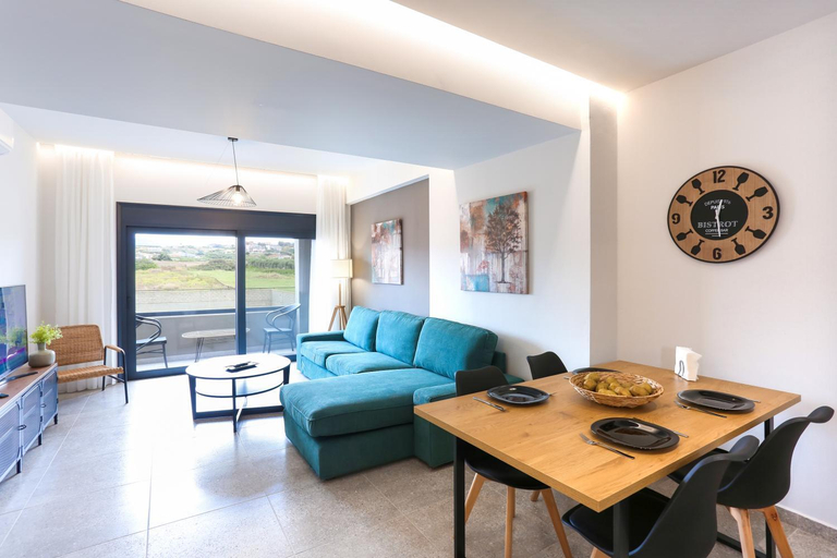 2, Dione Seaside Apartments, Crete