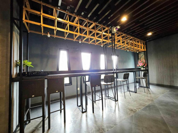 Food & Drinks 5, Little Loft Hotel, Phuket Island