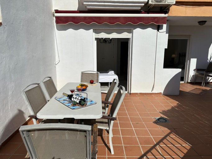 Others 5, Spacious family villa Aljamar 8a, Málaga