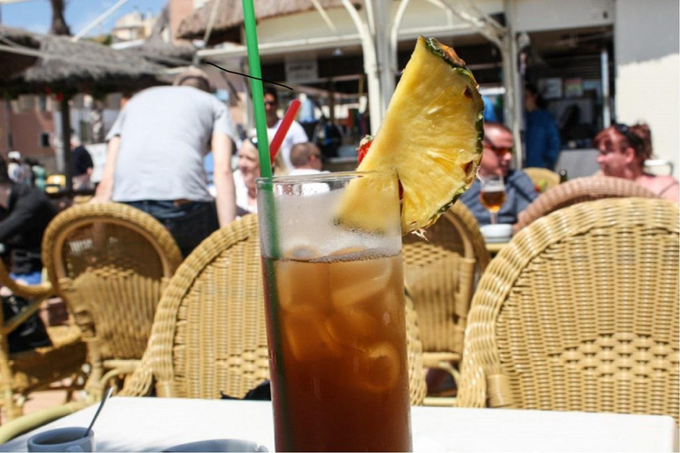 Food & Drinks, APARTAMENTO con TERRAZA VISTAS AL MAR, Girona
