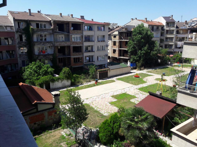 Others 4, Стаи за гости Петрови, Primorsko
