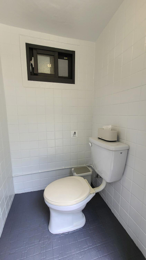 Bathroom 1, 山林間 - 露營 旅居 Forest Camp Bnb 預訂後10分鐘請查收站內信完成匯款, Miaoli