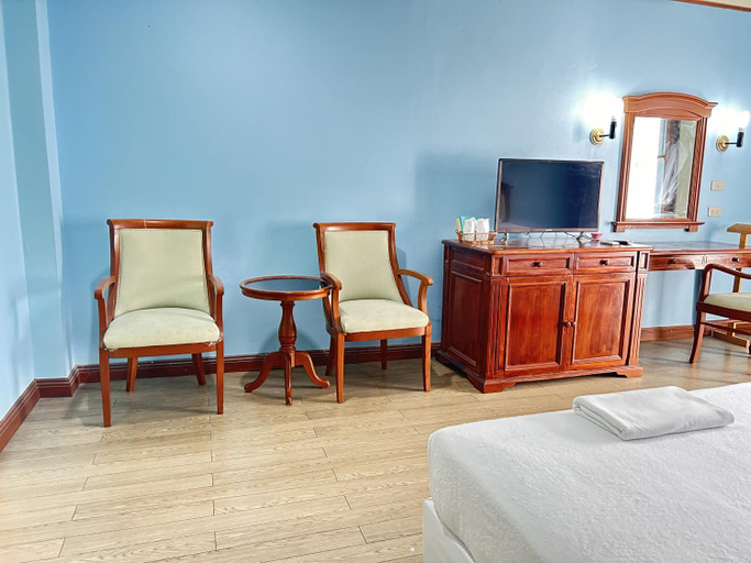 Bedroom 6