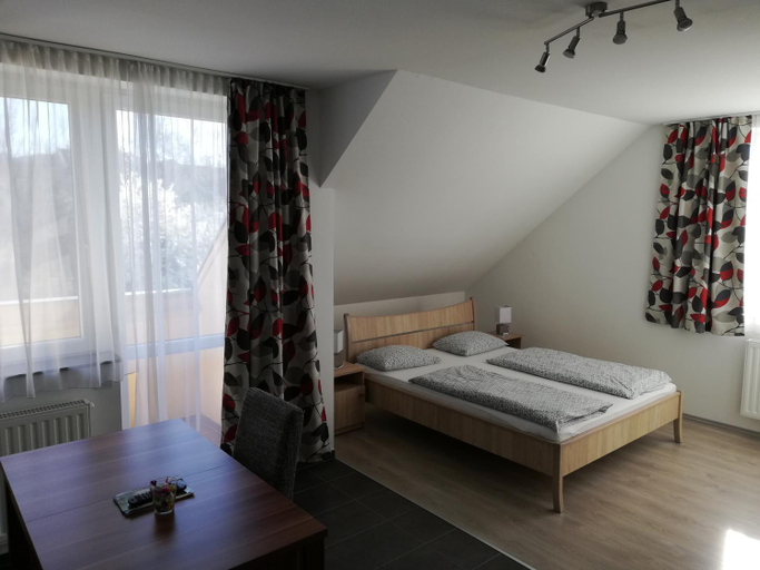 Others 4, Apartman 25, Sopron-Fertőd