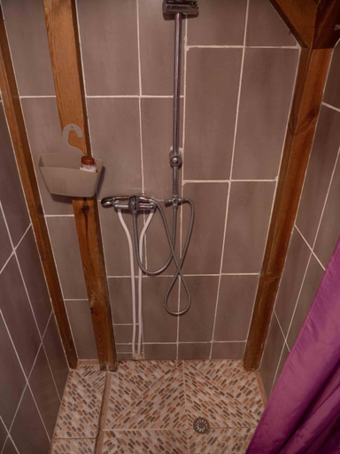 Bathroom 3, La Roulotte De Tina, Le Moule