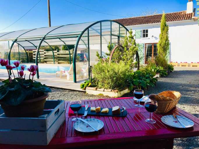 Food & Drinks 4, La Blatiere French Cottages, Deux-Sèvres