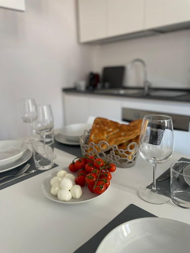 Food & Drinks 4, A due passi dal mare - wi/fi-A/C, La Spezia