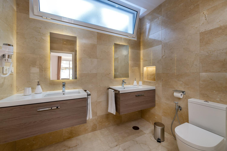 Bathroom 4, Villa Deluxe Suites Maspalomas, Las Palmas