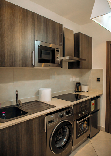 Others 5, Luxury Apartment at Embassy, Accra