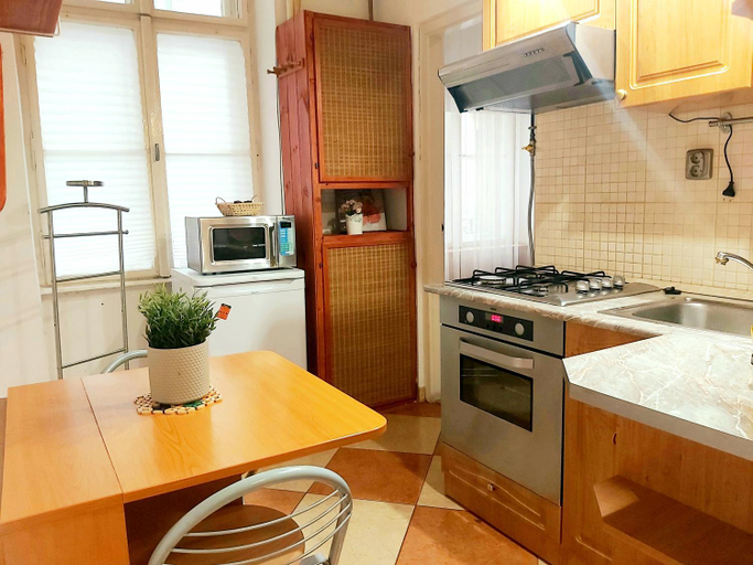 Kitchen 2, FERJOE'S HOME APARTMAN, Budapesti