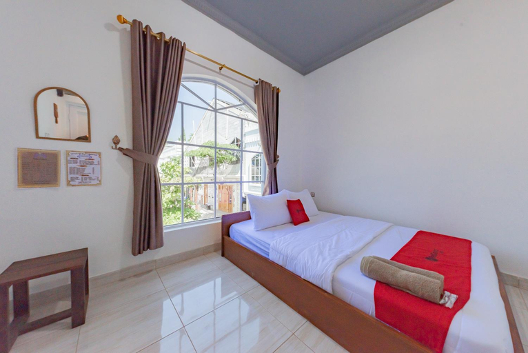 Bedroom 8