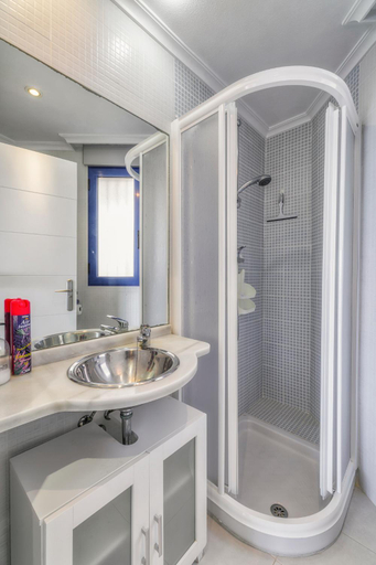Bathroom 3, Luxe 1ste lijns appartement aan zee, Alicante