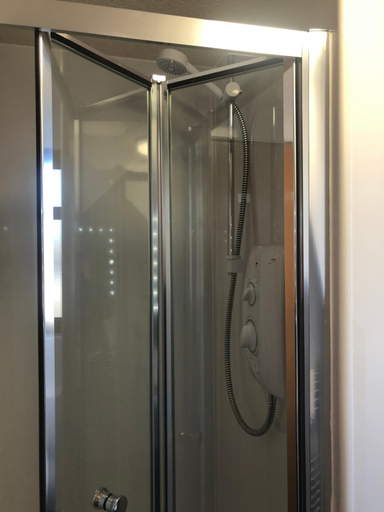 Bathroom 2, Elgin Guest House, Moray