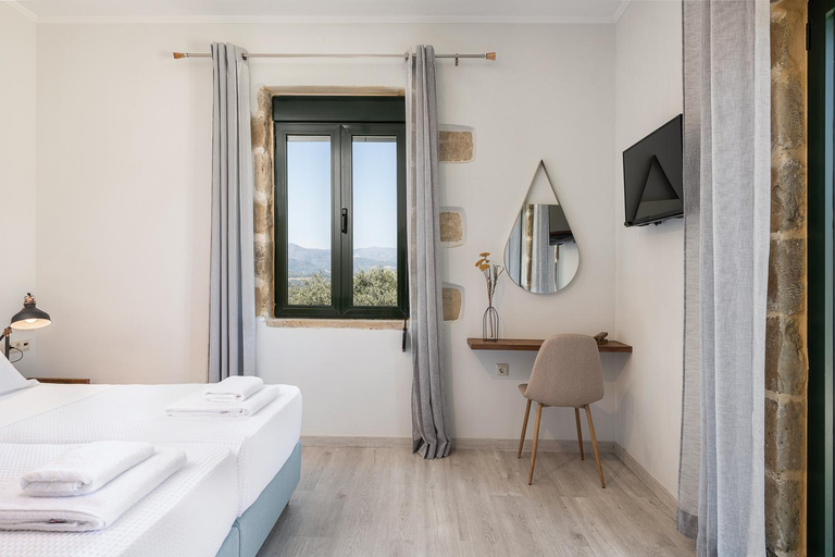Bathroom 4, Trialonia Luxury Villa, Crete