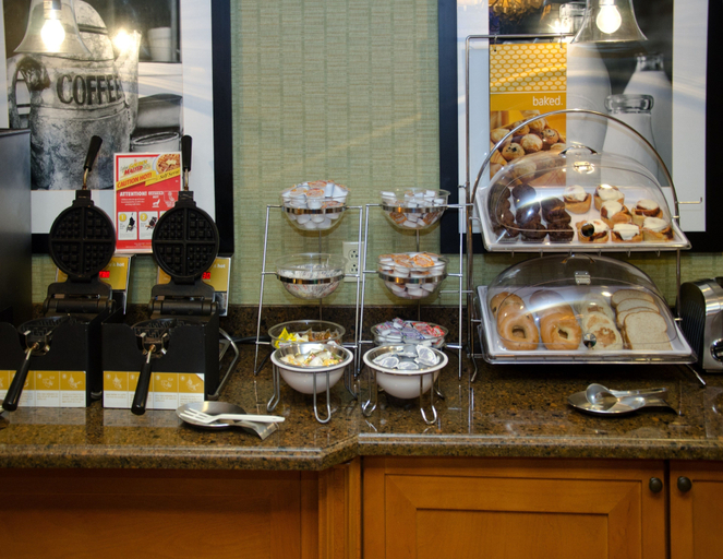 Food & Drinks 5, Hampton Inn By Hilton Concord/Kannapolis, Cabarrus