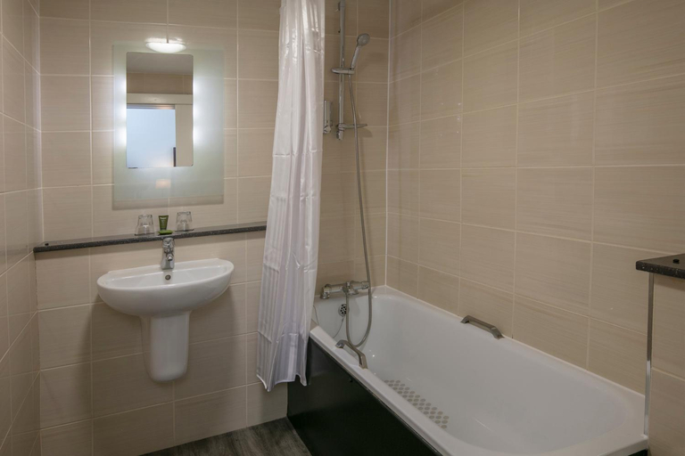 Bathroom 6