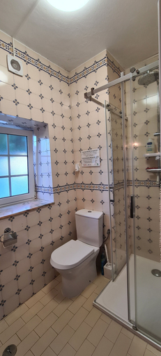 Bathroom 4, Casa Das Margaridas, Caldas da Rainha