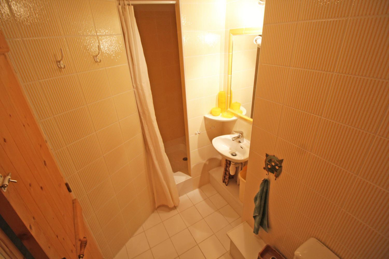 Bathroom 4, Le Masbareau, Chambre et Table d'Hotes de Charme, B&B, Haute-Vienne