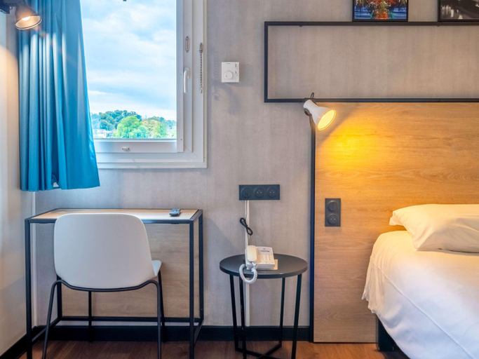 Bedroom 19