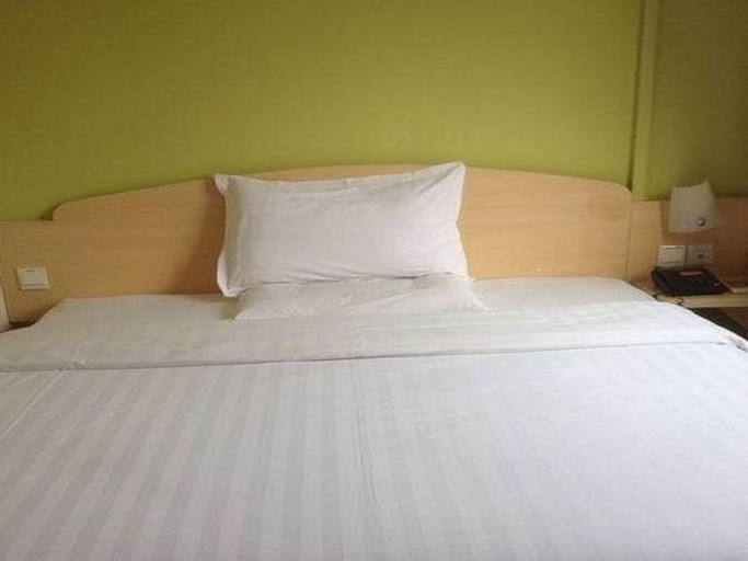 Bedroom 5, 7 Days Inn Ningbo Xiangshan Renmin Plaza Branch, Ningbo