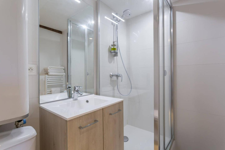 Bathroom 17