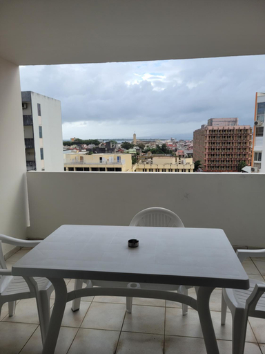 Others 2, Le 9eme etage du bonheur, Pointe-à-Pitre