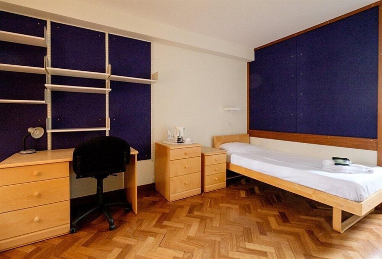 Bedroom 2, Sidney Sussex College Cambridge, Cambridgeshire