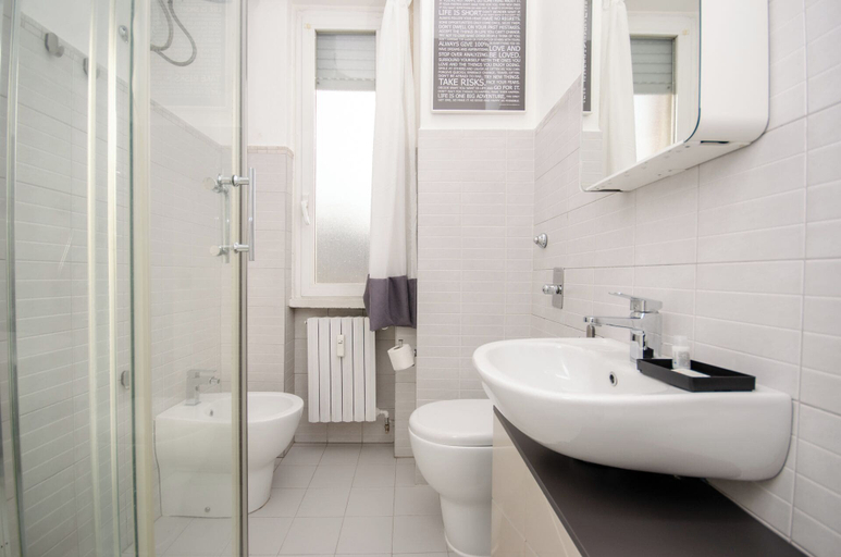 Bathroom 3, VivimiHome - Zanella House, Milano