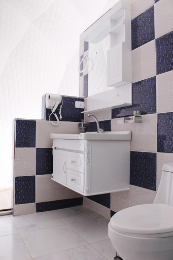 Bathroom 3, Seven Wonders Bedouin Camp, Wadi Musa