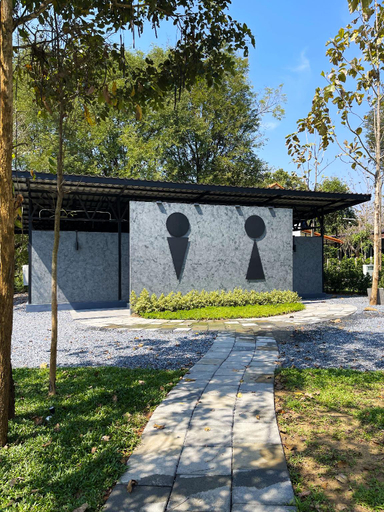 Exterior 7