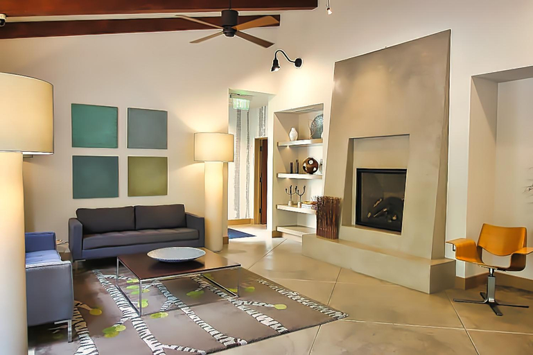 Public Area, Appellation Lodi - Wine & Roses Resort and Spa, San Joaquin