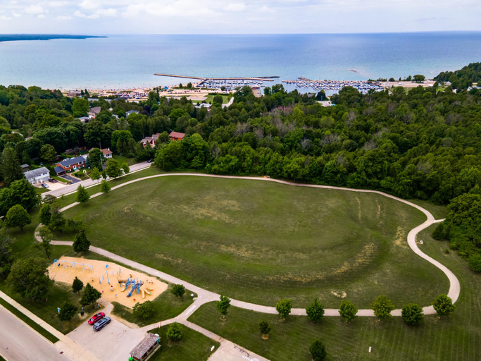 Others 5, GLOBALSTAY New houses near Huron Lake, Bruce