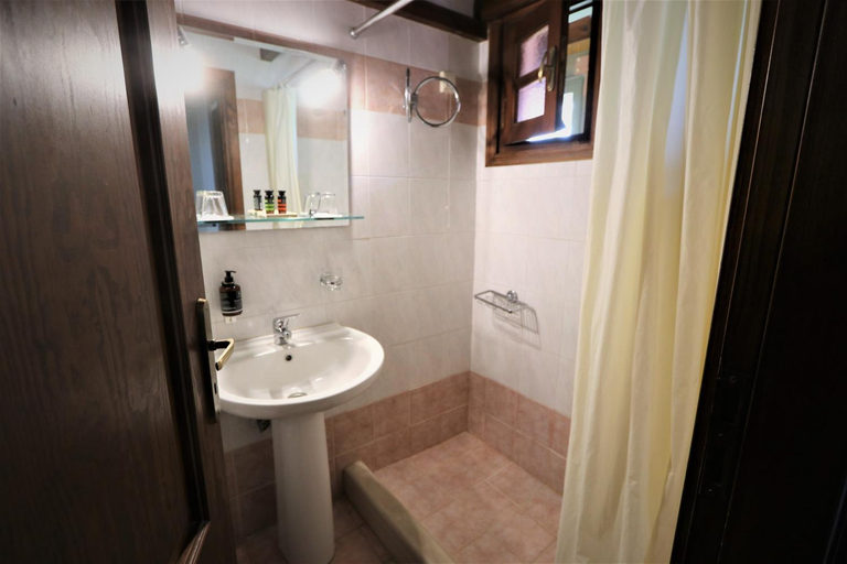 Bathroom 4, Vateri, Central Greece