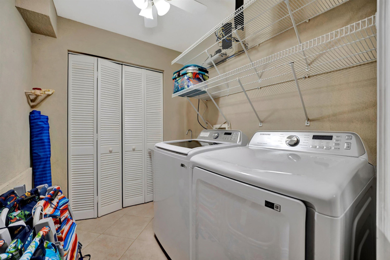Bathroom 3, Stones Throw Beachfront Luxury Suites, Pinellas