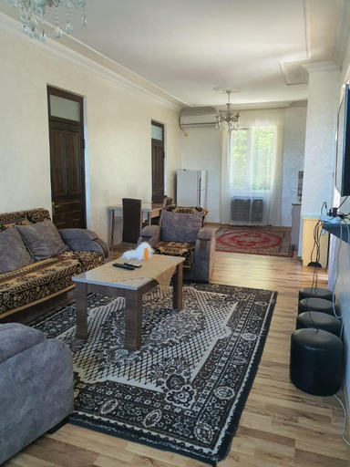 Others 5, Гостевои дом у Эмзара, Batumi