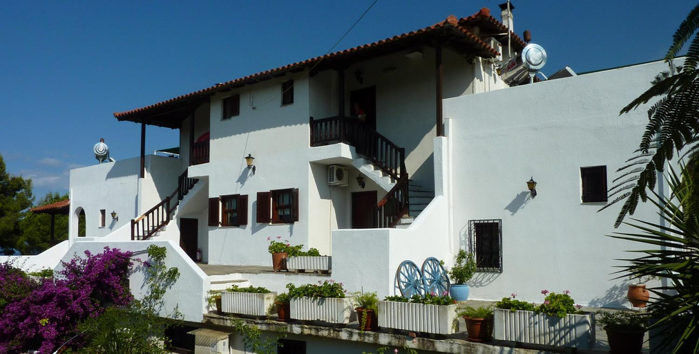 Others 2, Villa Oasis, Central Macedonia