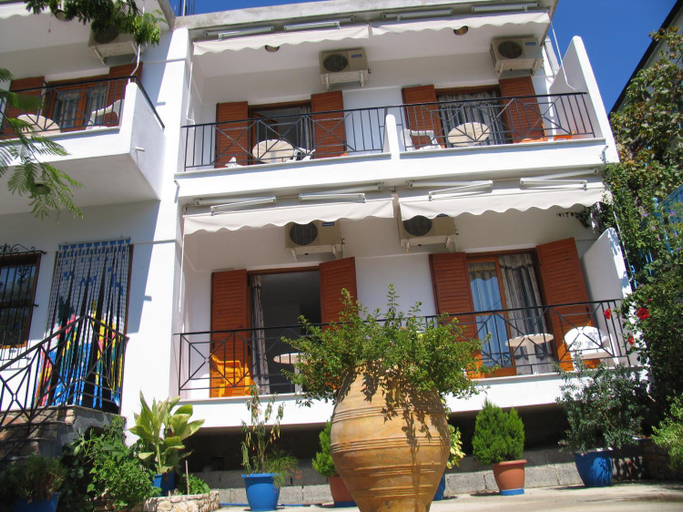 Others 3, NIKIS ROOMS, Thessaly