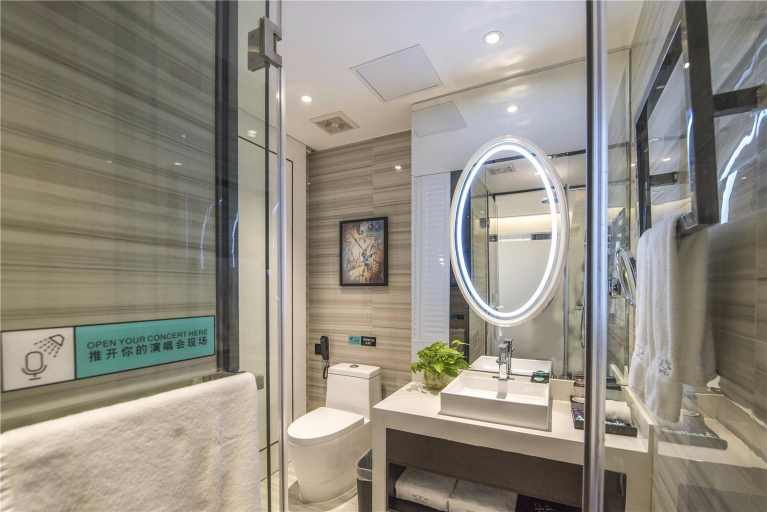Bathroom 2, Xana Hotelle (Shenzhen Airport Terminal), Shenzhen